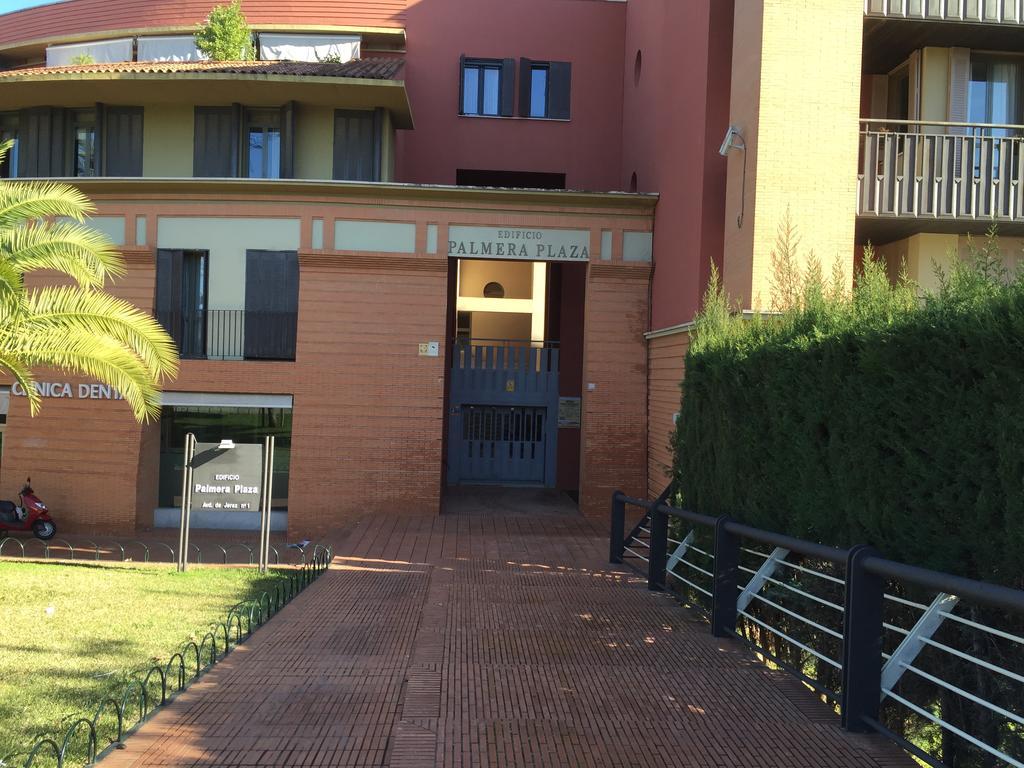 Hipalis Palmera Sevilla Exterior foto